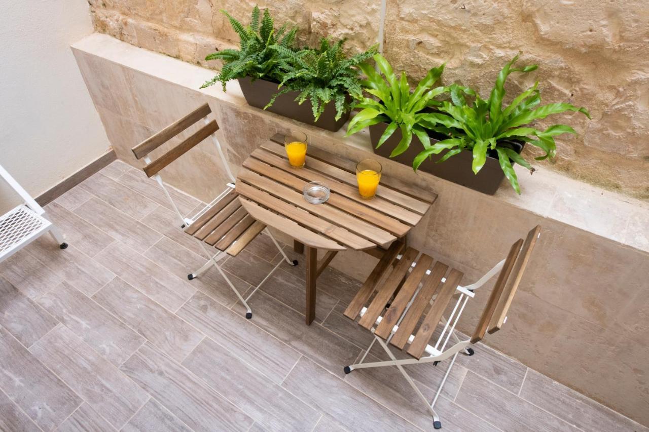 248 Boutique Studios, Sliema Eksteriør bilde